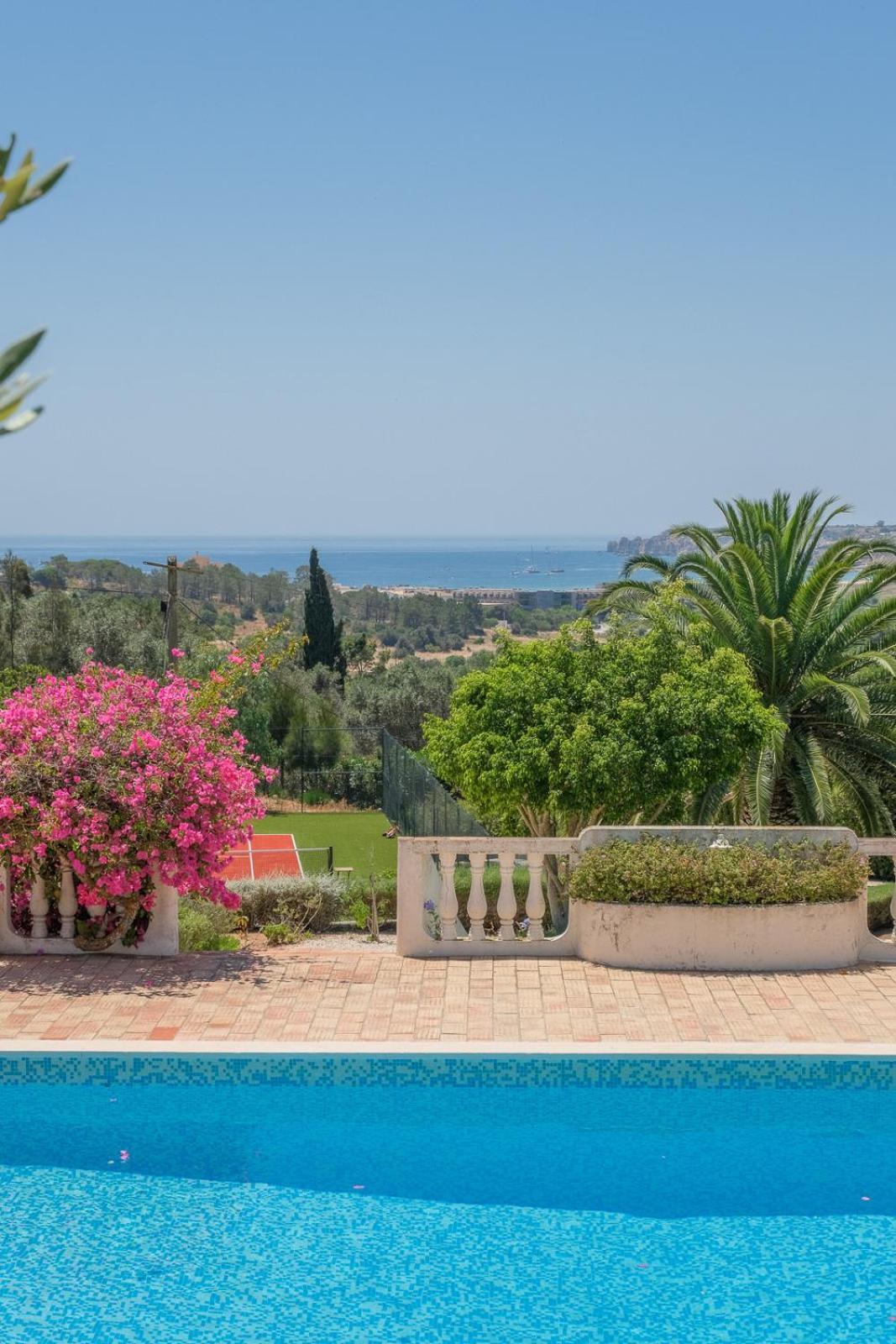 Casa Flores Villa Lagos