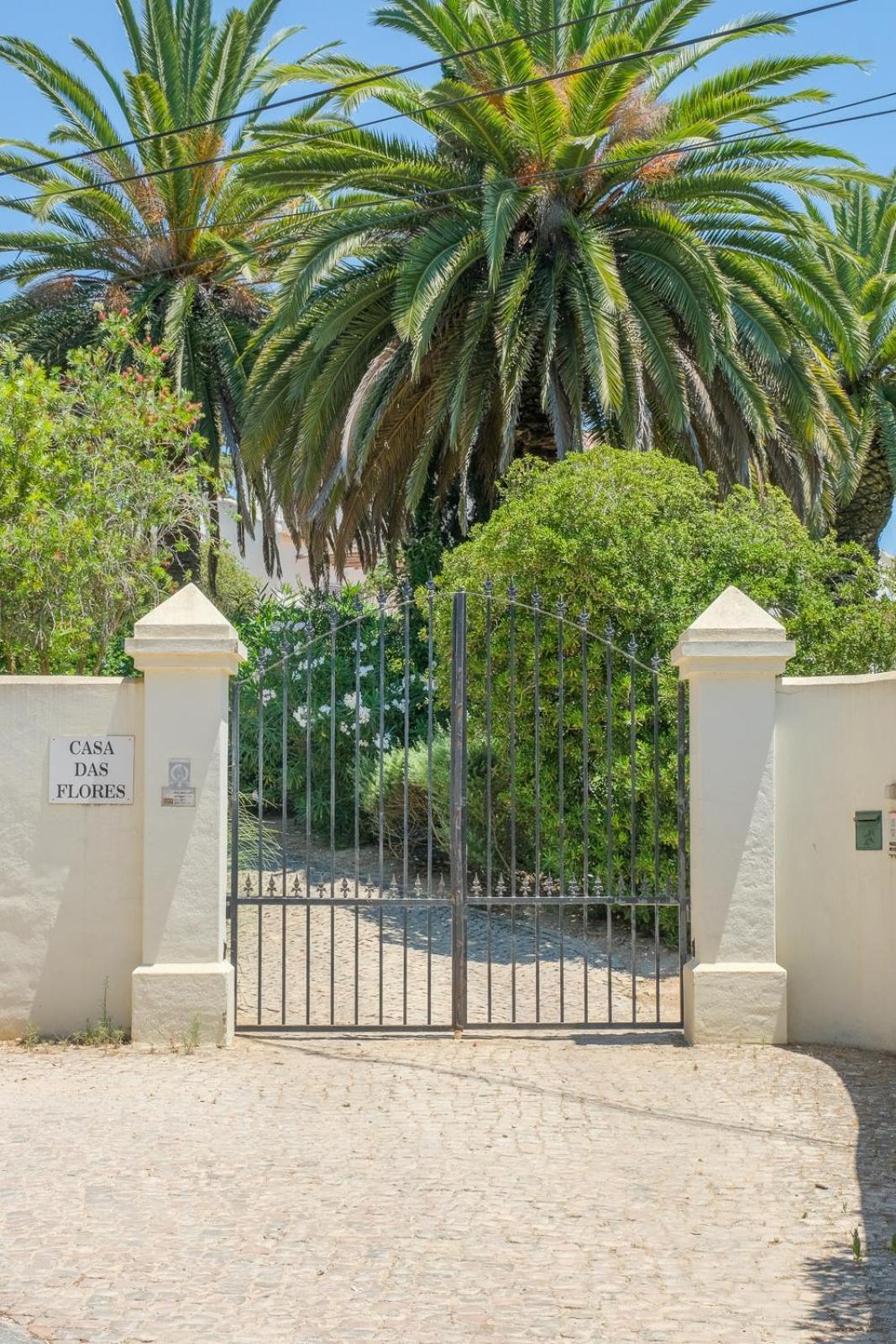 Casa Flores *