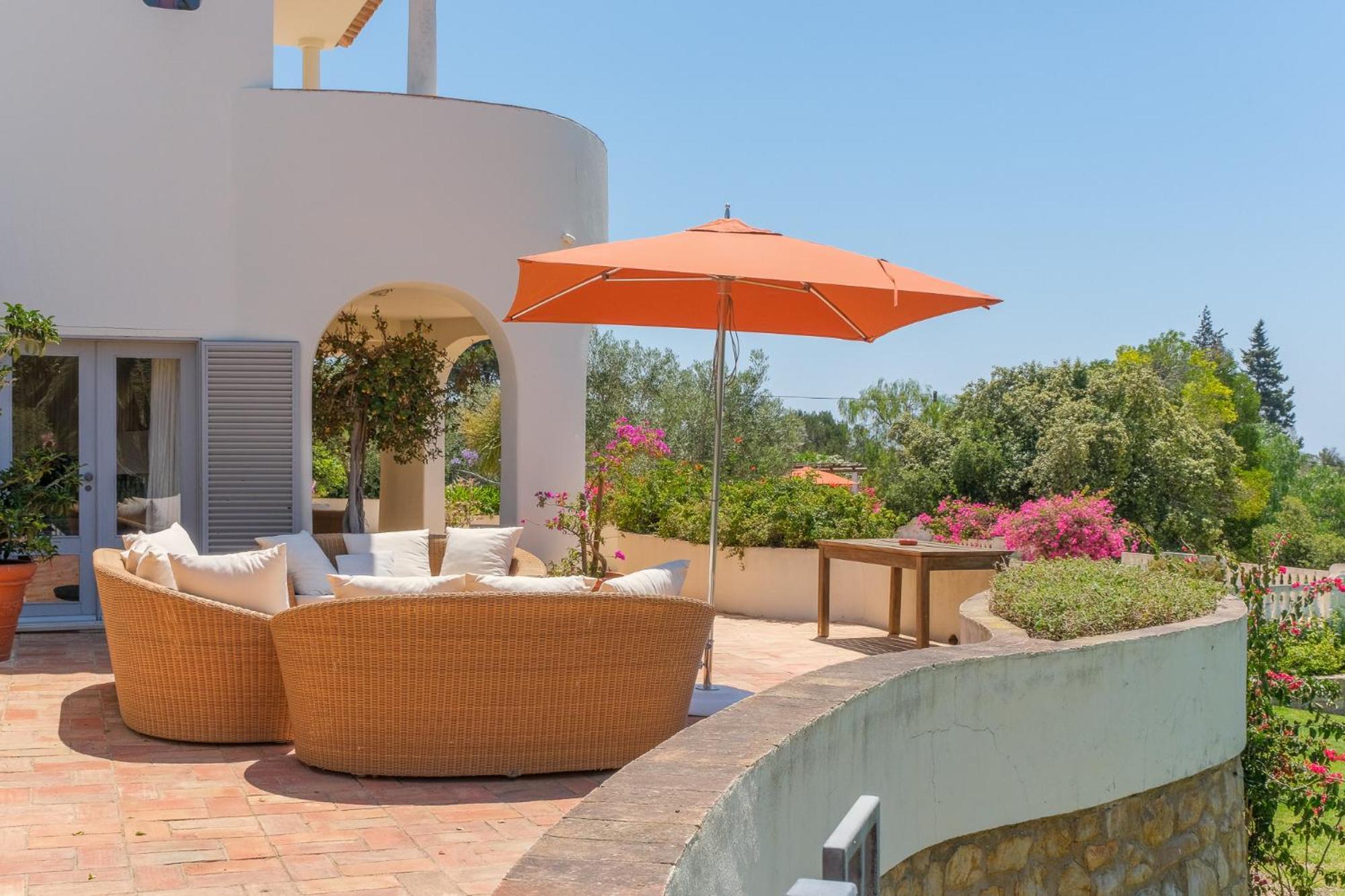 Casa Flores Villa